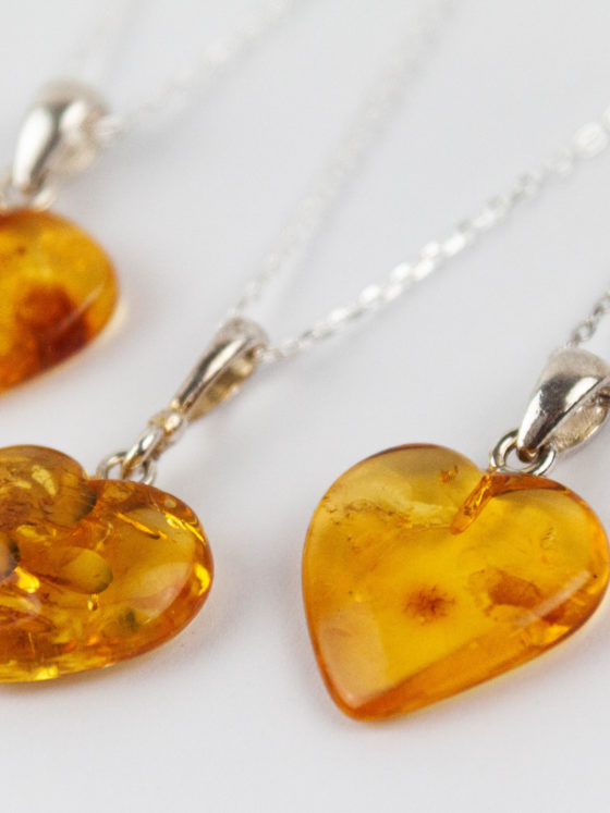 Les pendentifs en ambre